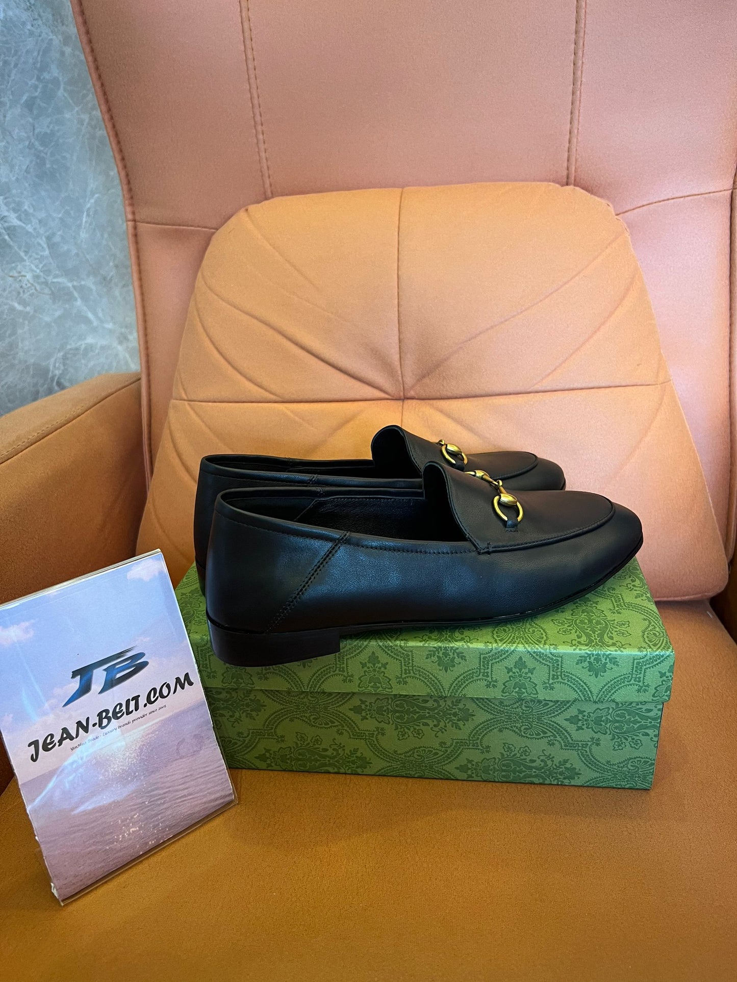 Mocassins de couro Gucci Horsebit em preto