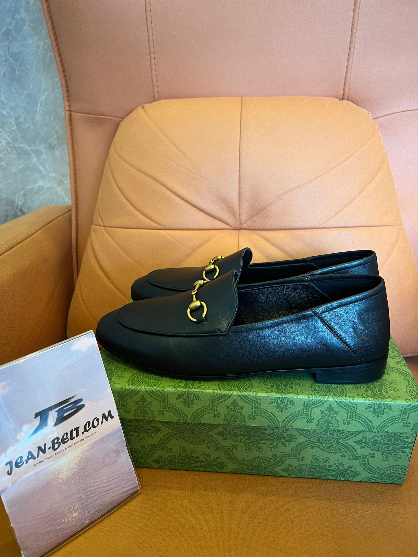 Mocassins de couro Gucci Horsebit em preto