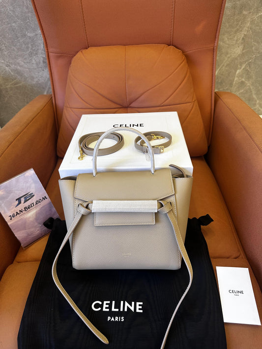 Sac ceinture Nano en cuir de veau grainé Celine taupe clair