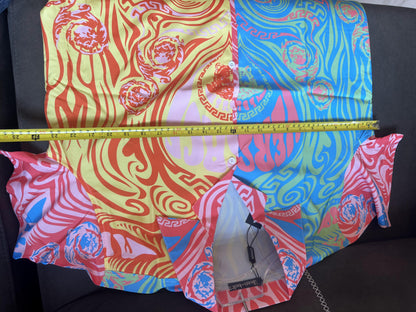 Camisa de manga corta con estampado gráfico de Medusa multicolor de Versace