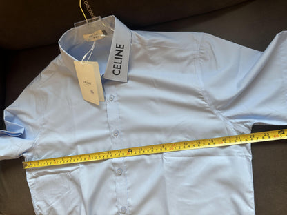 Camisa de manga corta azul claro de Celine con cuello con logotipo