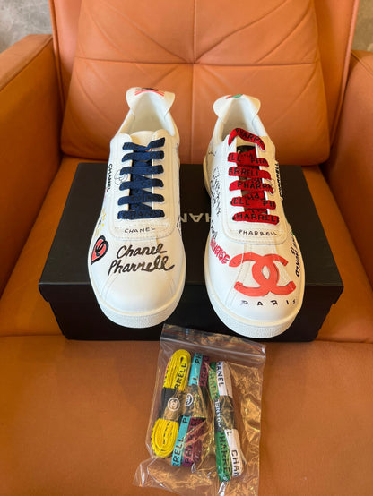 Zapatillas con grafiti de edición limitada Chanel x Pharrell