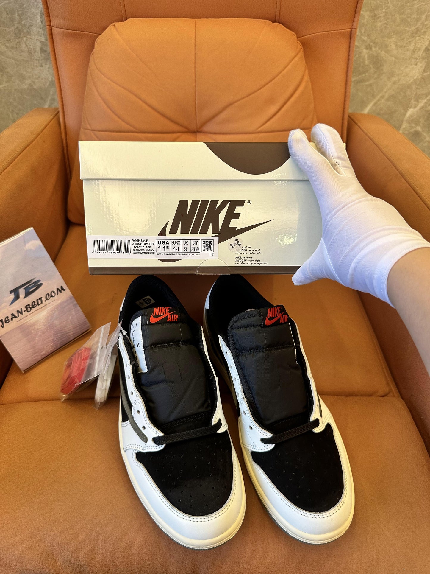 Air Jordan 1 Low OG Black White