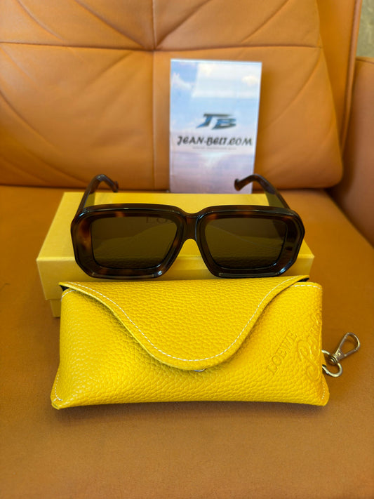 Óculos de sol quadrados com armação de tartaruga da Loewe