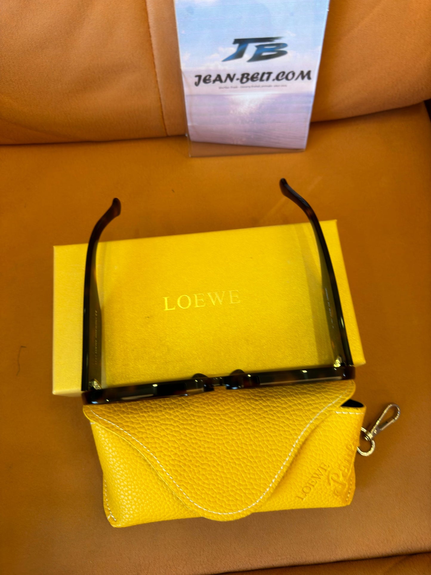 Gafas de sol cuadradas de carey de Loewe