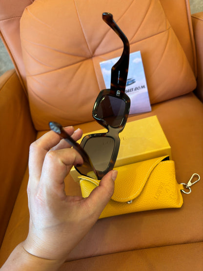 Gafas de sol cuadradas de carey de Loewe