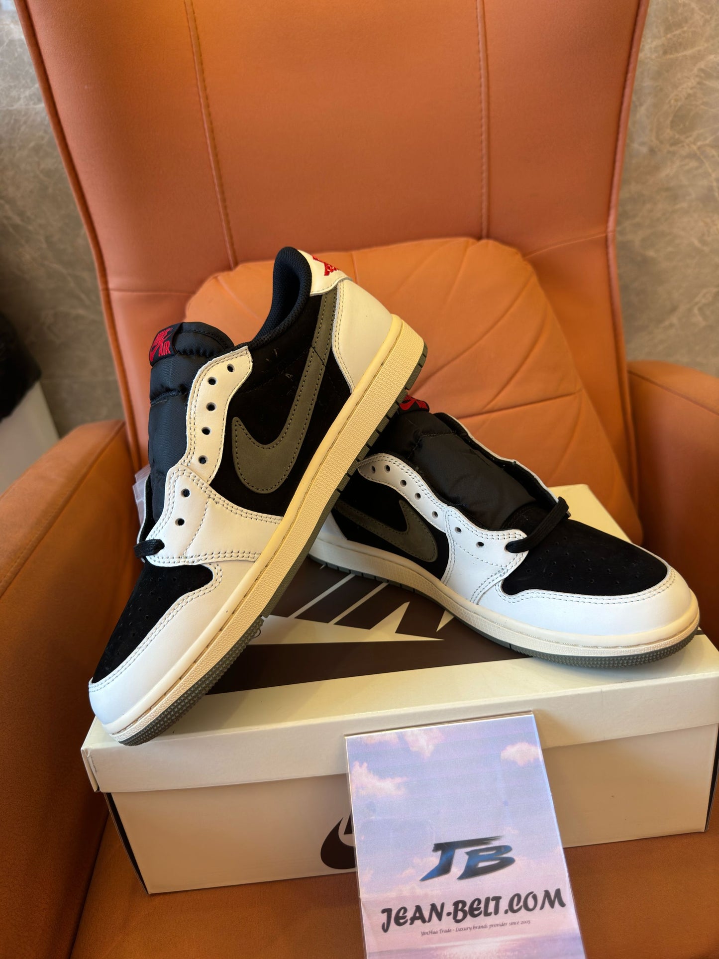 Air Jordan 1 Low OG Black White