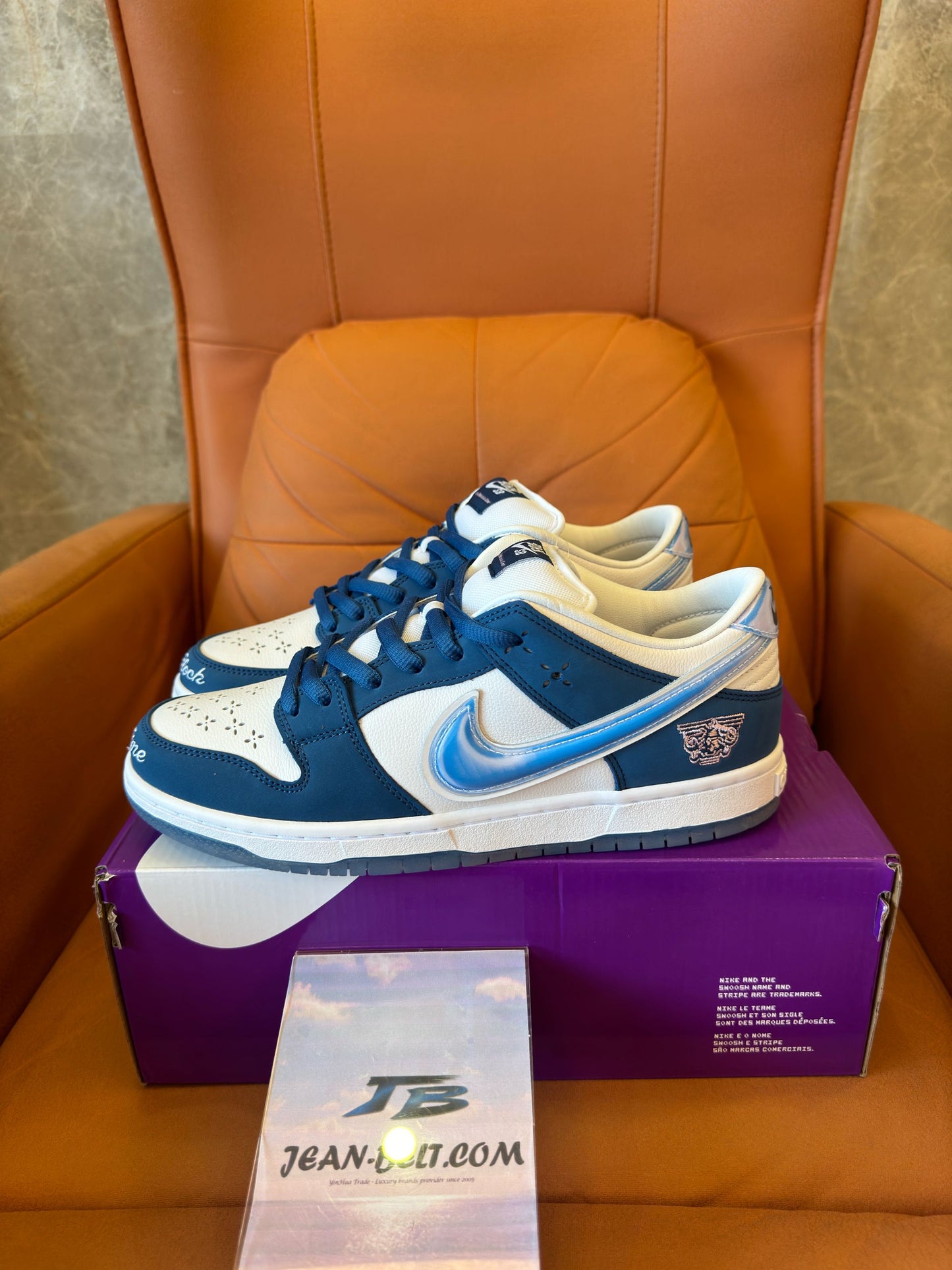 Nike SB Dunk Low "Um Bloco Abaixo"
