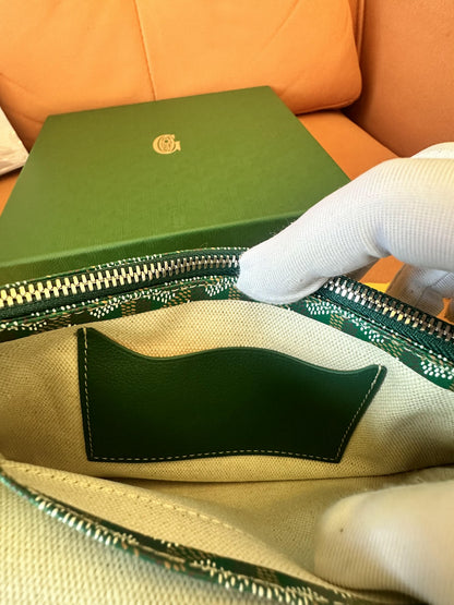 Bolso bandolera Goyard de piel de becerro estilo poni verde