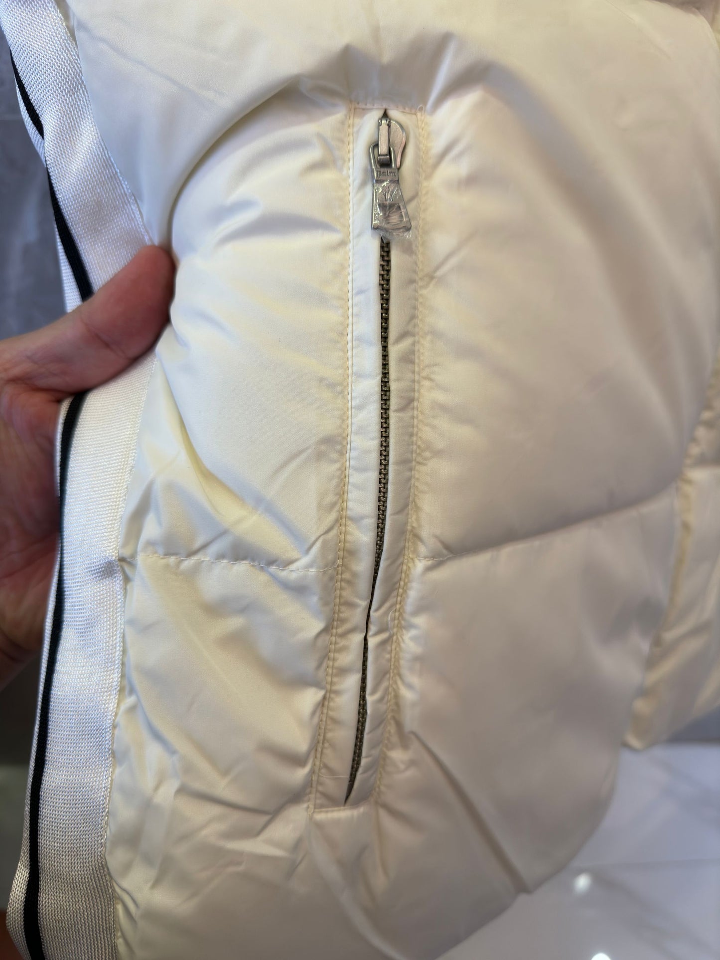 Chaleco acolchado blanco con logotipo de Palm Angels