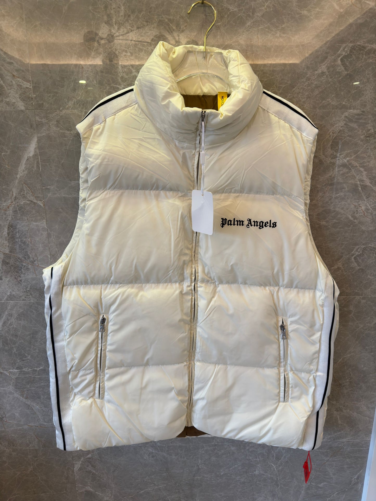 Chaleco acolchado blanco con logotipo de Palm Angels