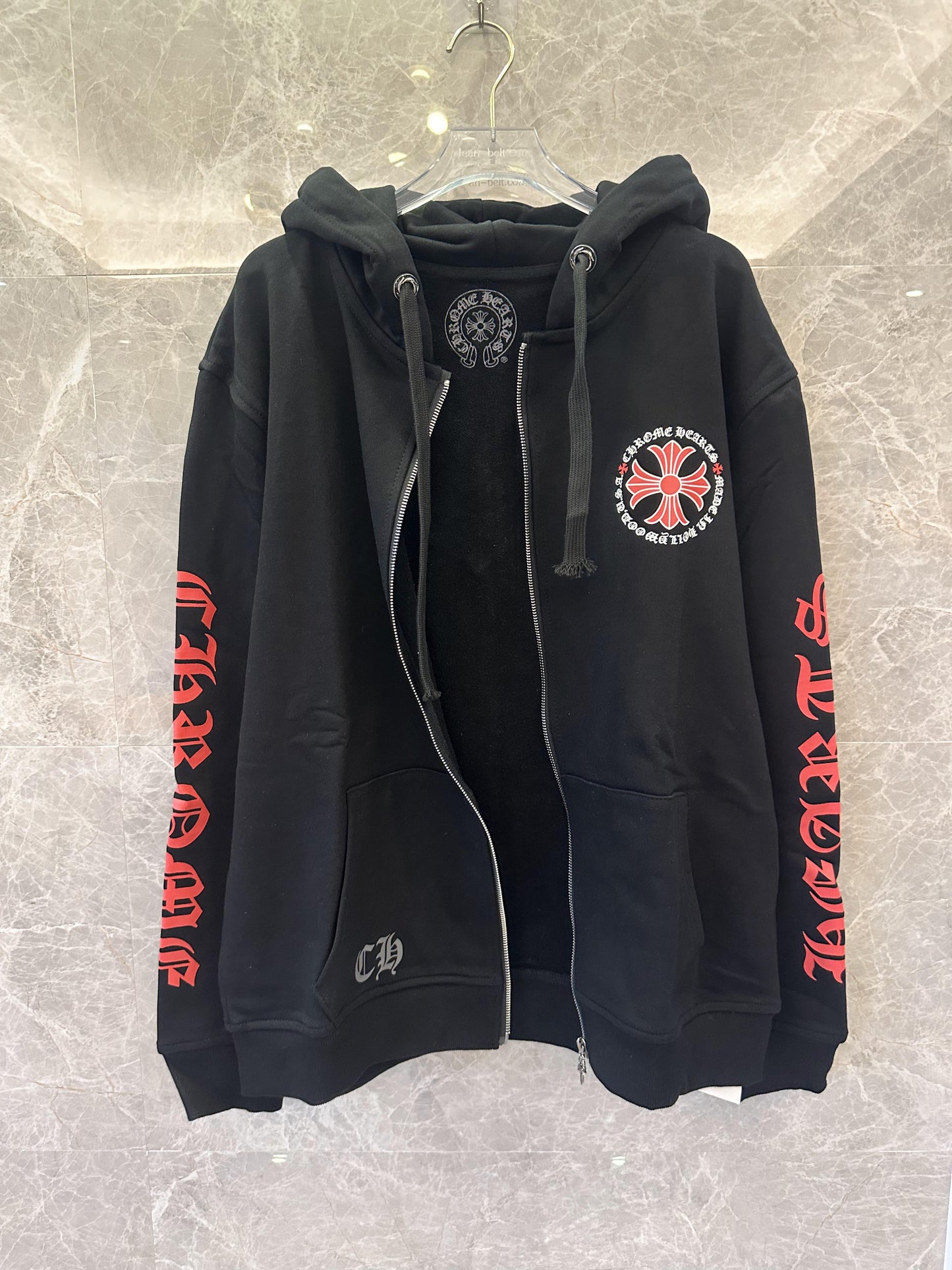 Moletom com capuz preto Chrome Hearts com zíper e estampa de cruz vermelha