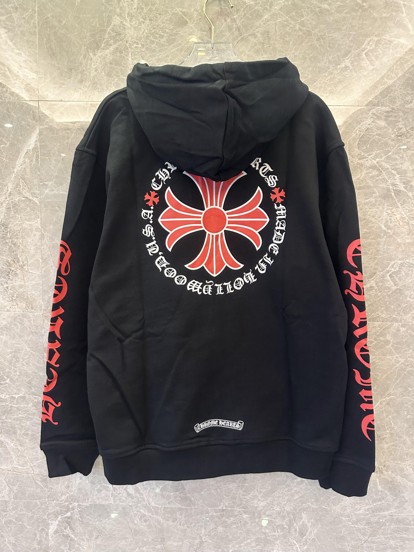 Moletom com capuz preto Chrome Hearts com zíper e estampa de cruz vermelha