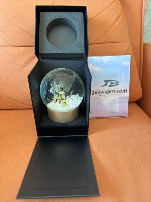 Chanel N°5 Perfume Snow Globe - Limited Edition