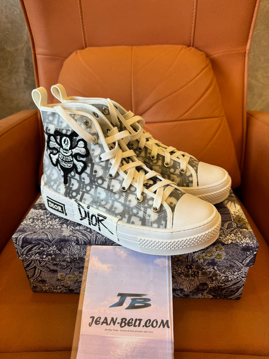 Zapatillas altas oblicuas Dior B23 con parche personalizado