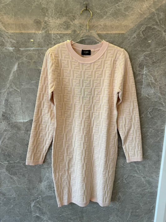 Vestido de punto con monograma en relieve de Fendi - rosa suave