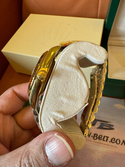 Rolex Day-Date 18K gold diamond dial luxury watch