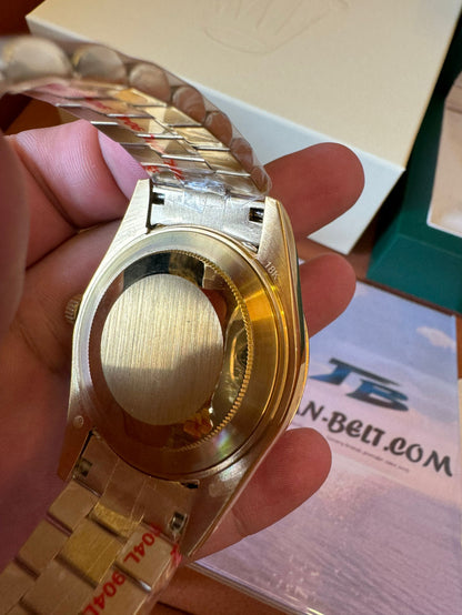 Rolex Day-Date 18K gold diamond dial luxury watch