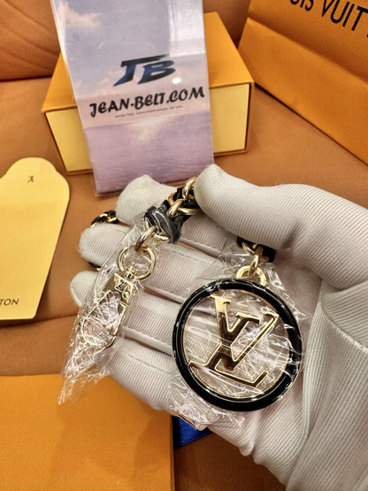 Cinto de couro com corrente Louis Vuitton