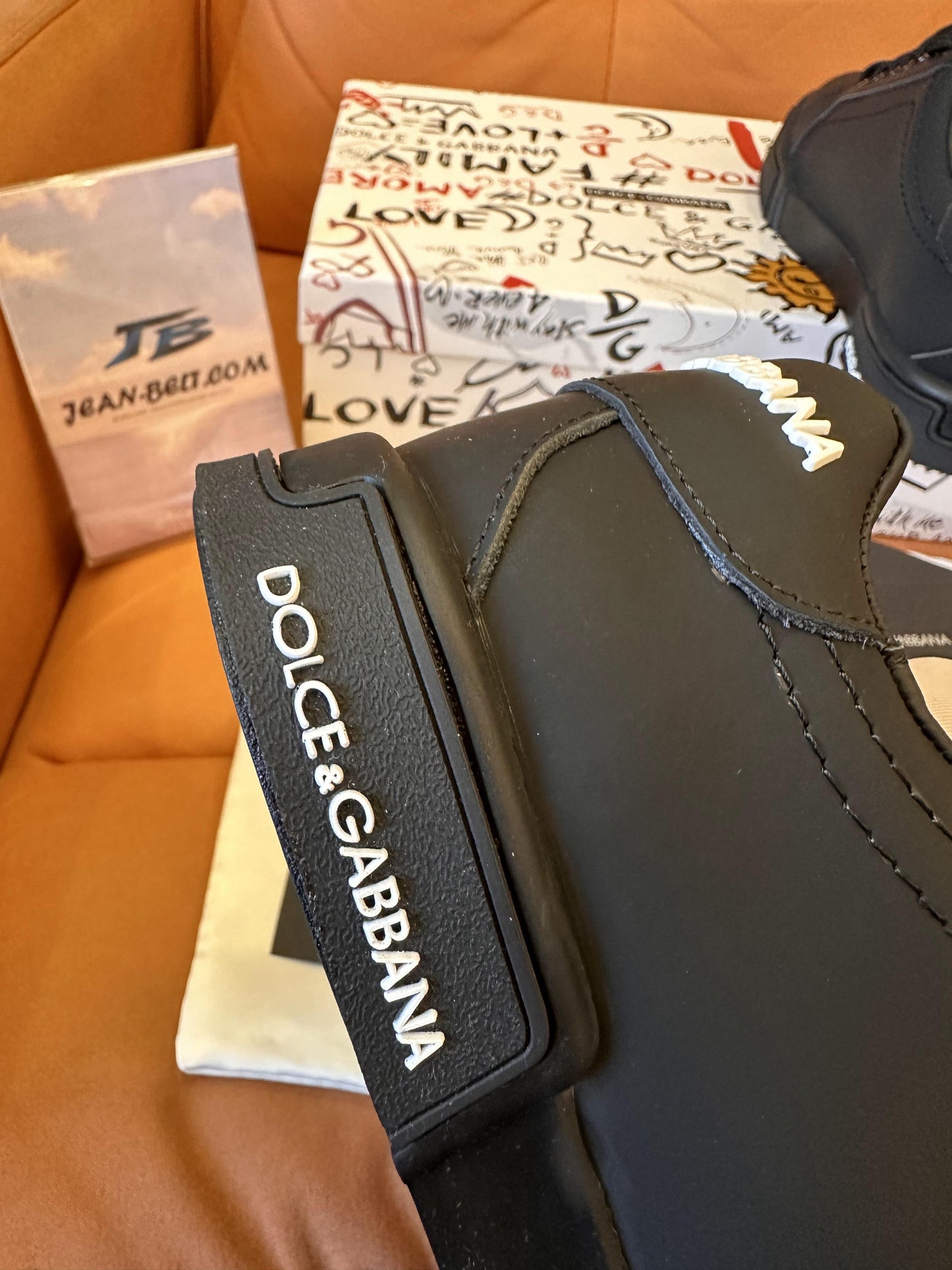 Dolce & Gabbana black leather sneakers with branded logo detailing