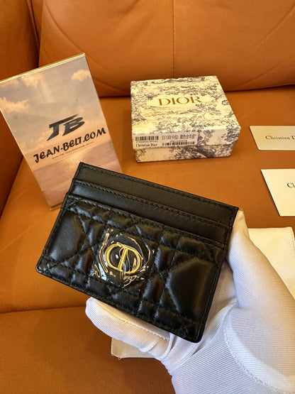 Tarjetero Dior Caro Cannage de piel acolchada, color negro