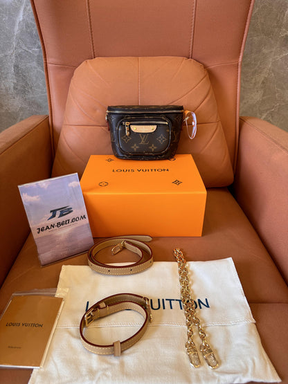 Bolsa Louis Vuitton mini bum em lona com monograma