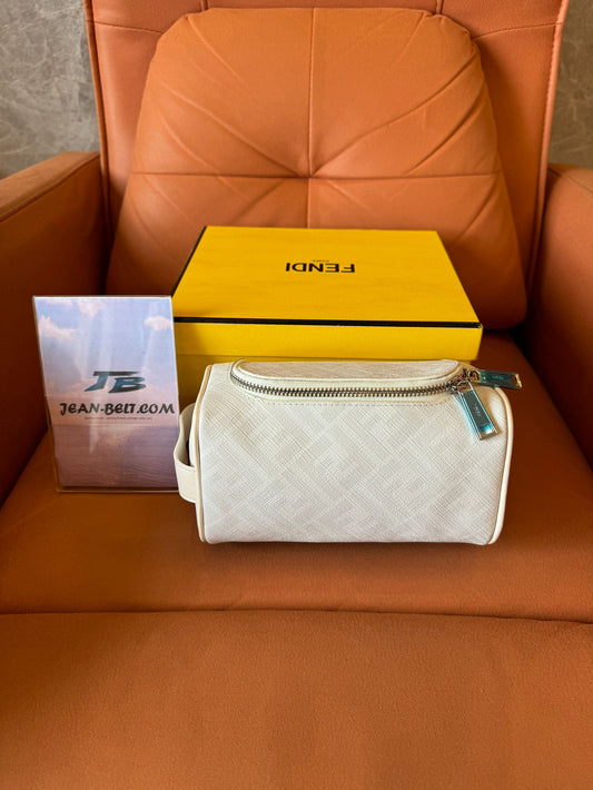 Neceser Fendi en tejido FF blanco