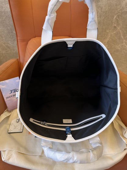 Louis Vuitton Weekend Tote