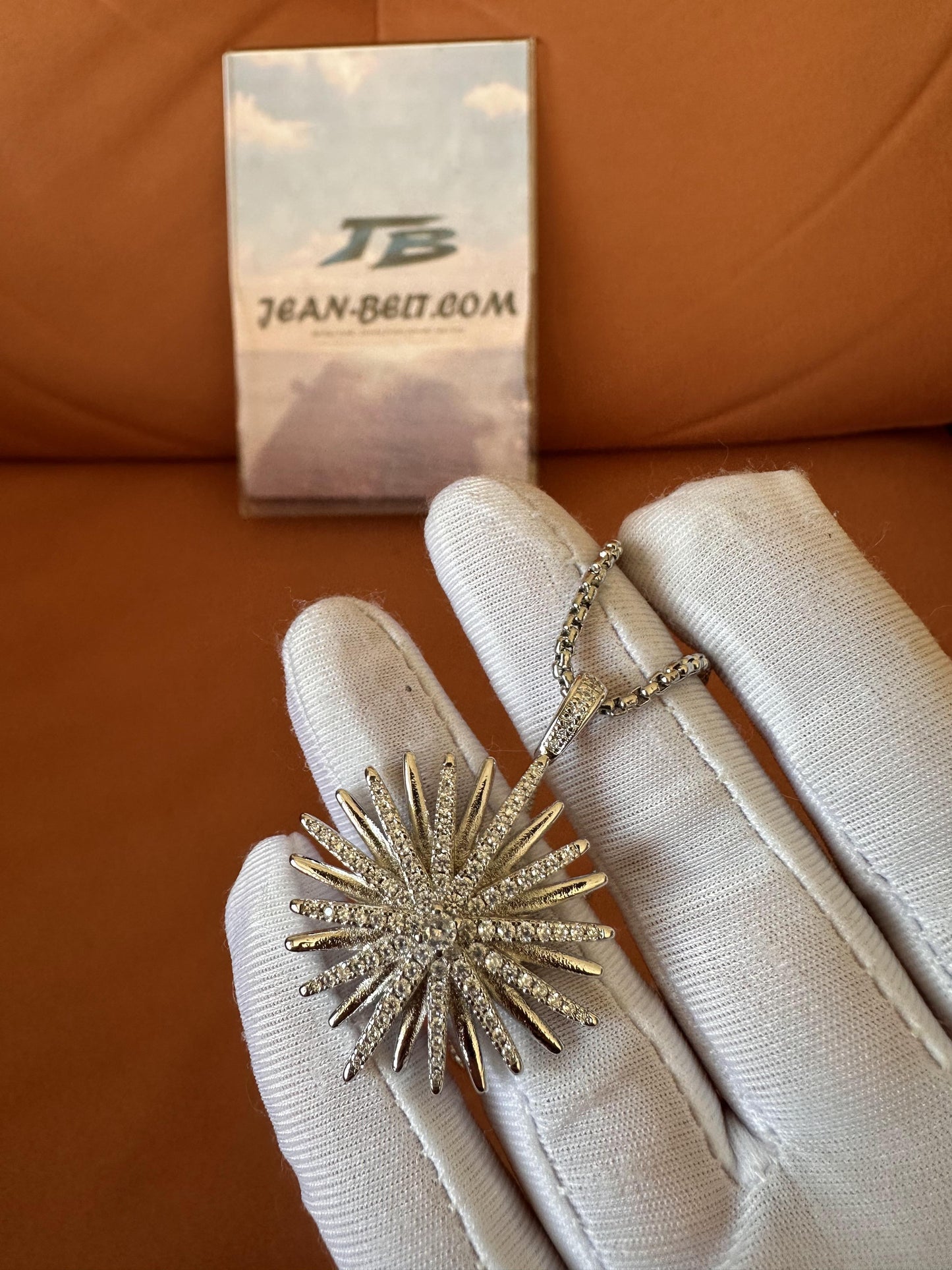 Conjunto de Colar e Pulseira Bvlgari em Prata de Lei