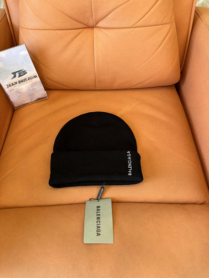 Balenciaga Gorro Clássico de Malha Preta - Logótipo Bordado