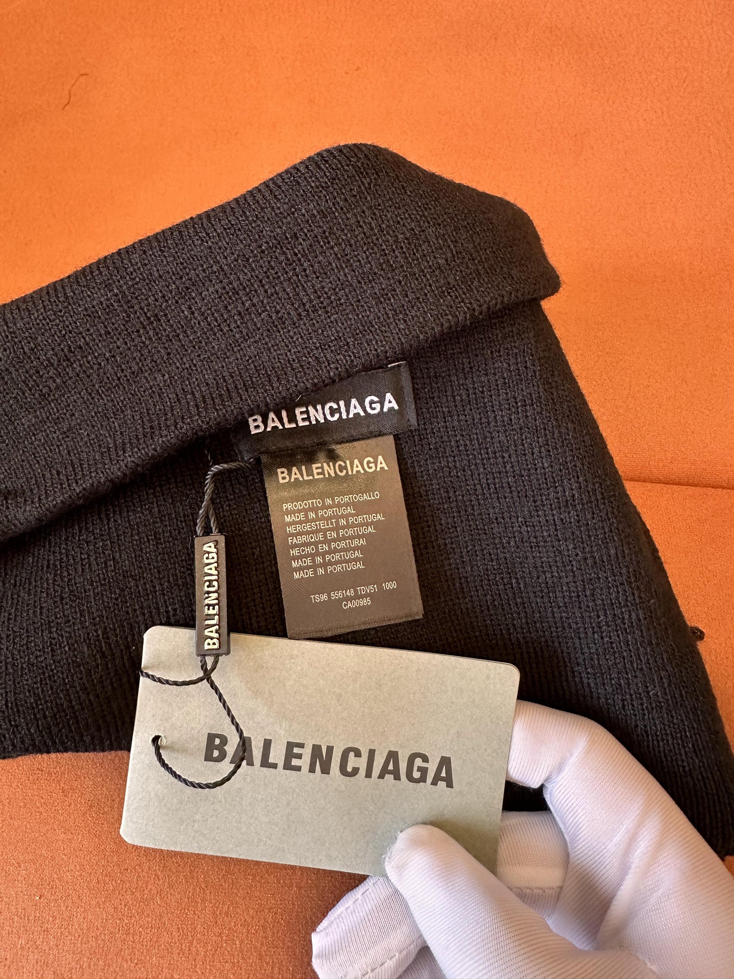Balenciaga Gorro Clássico de Malha Preta - Logótipo Bordado