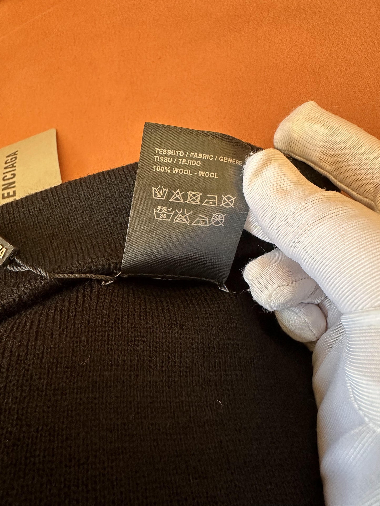 Balenciaga Gorro Clássico de Malha Preta - Logótipo Bordado
