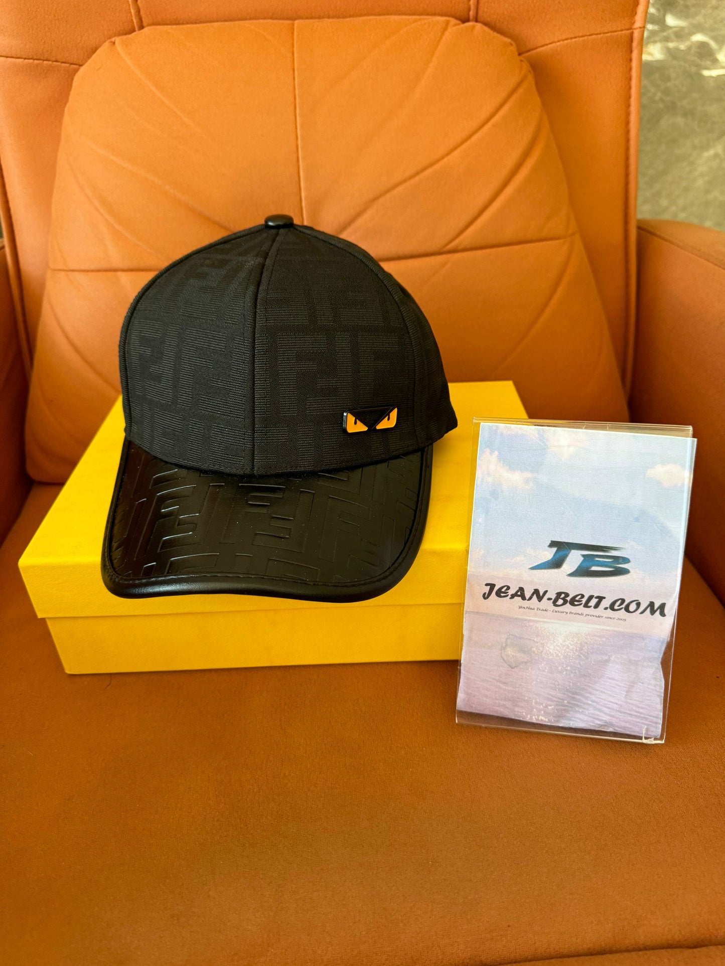 Gorra de béisbol negra de Fendi