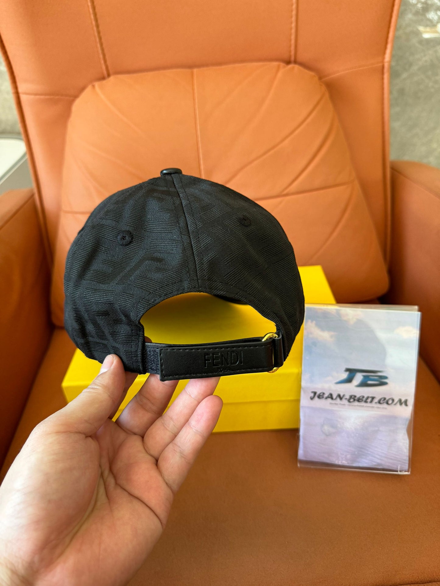 Gorra de béisbol negra de Fendi