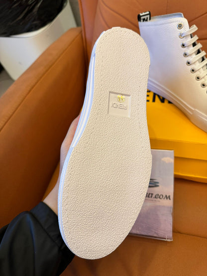 Zapatillas altas colaborativas de Karl Lagerfeld y Fendi