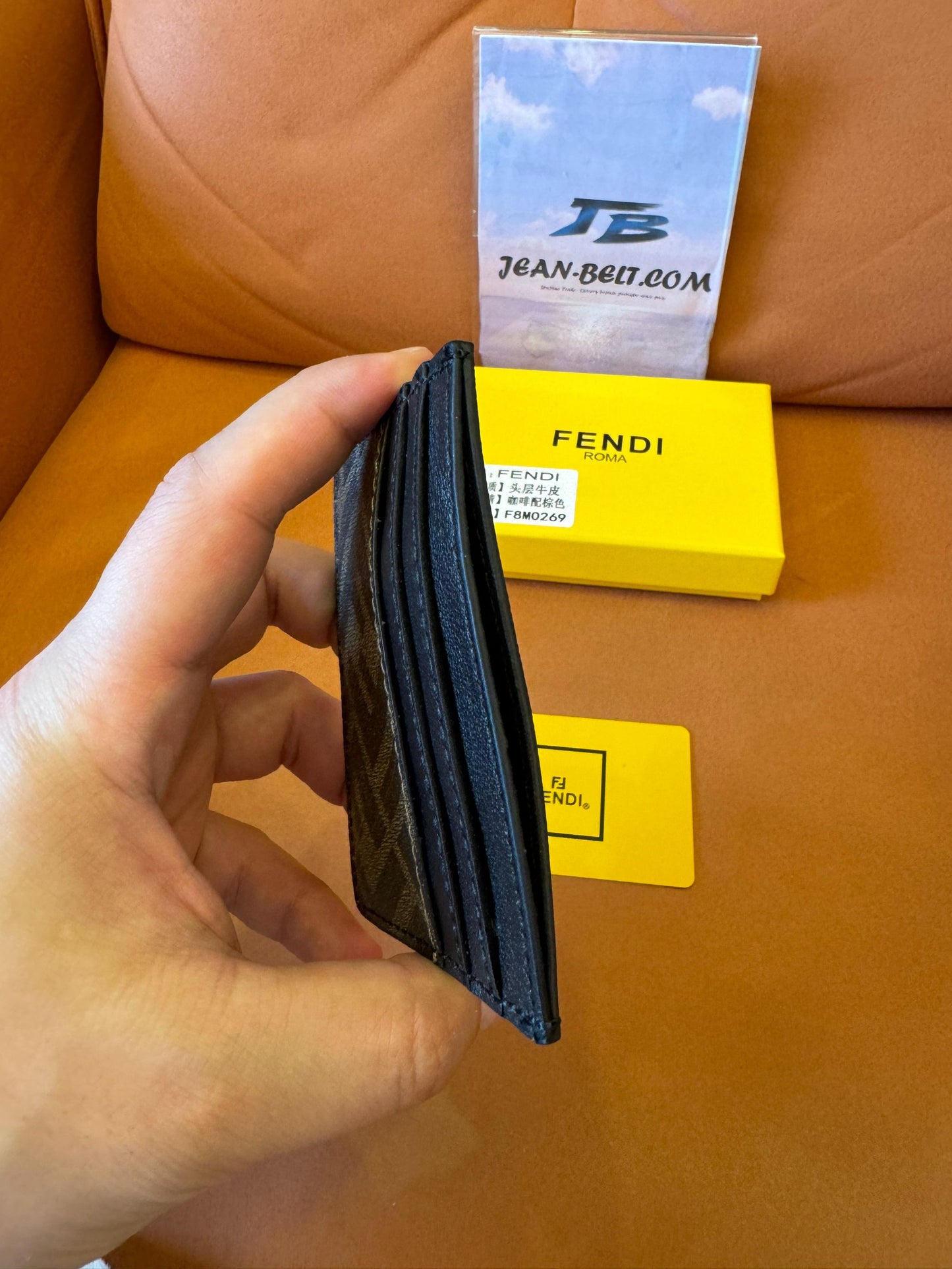 Tarjetero de piel con monograma FF de Fendi