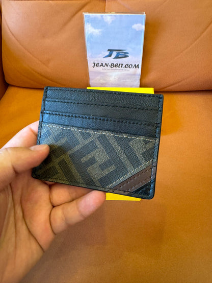Tarjetero de piel con monograma FF de Fendi
