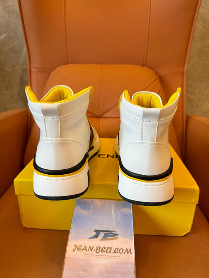 Zapatillas altas Fendi de piel blanca con detalle amarillo y logotipo FF
