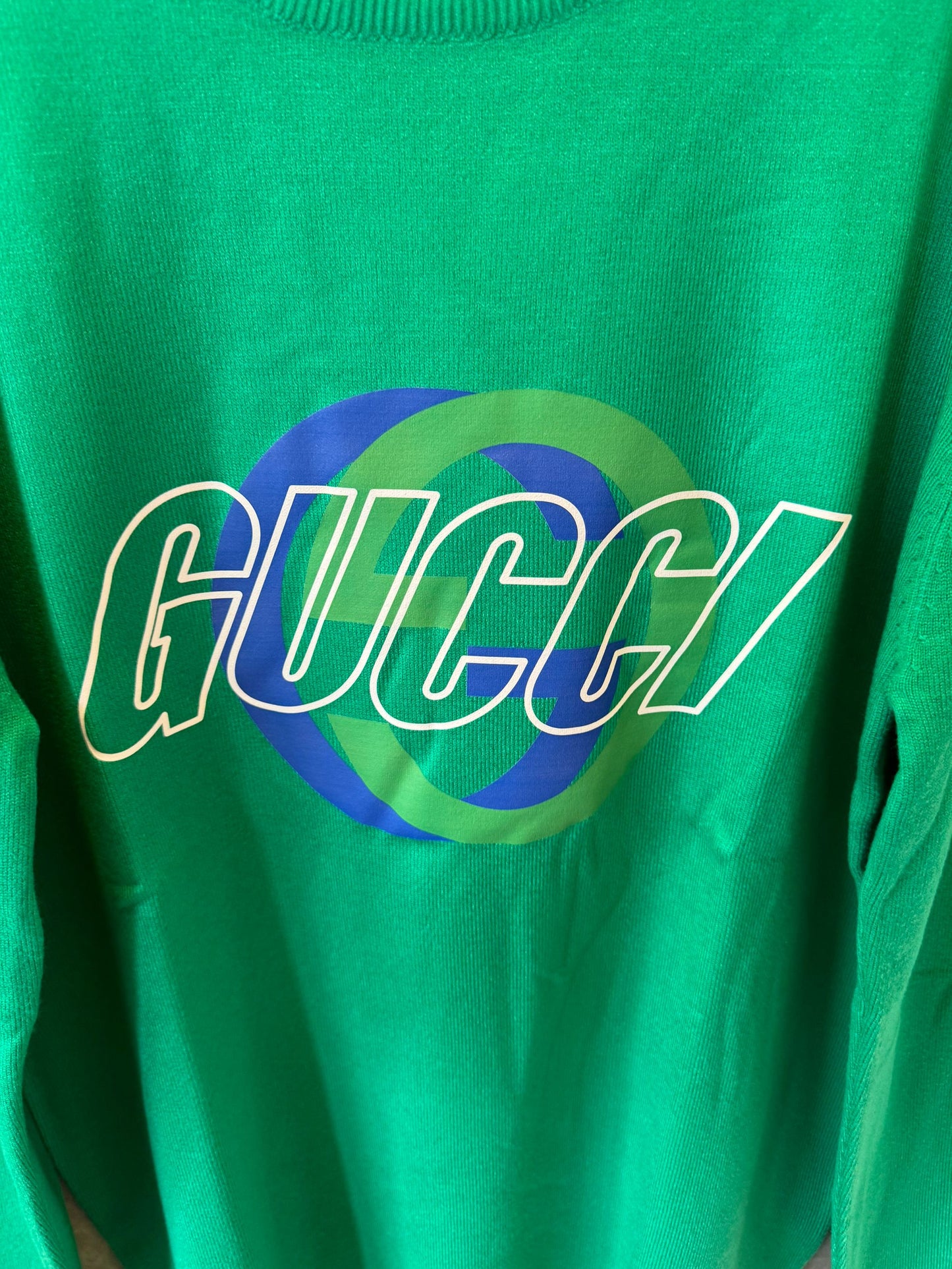 Suéter de malha com logotipo verde da Gucci