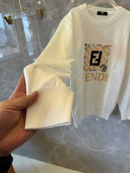 Sudadera blanca con estampado del logotipo de Fendi