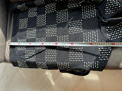 Sudadera con capucha a cuadros negra de Louis Vuitton con detalle de tachuelas