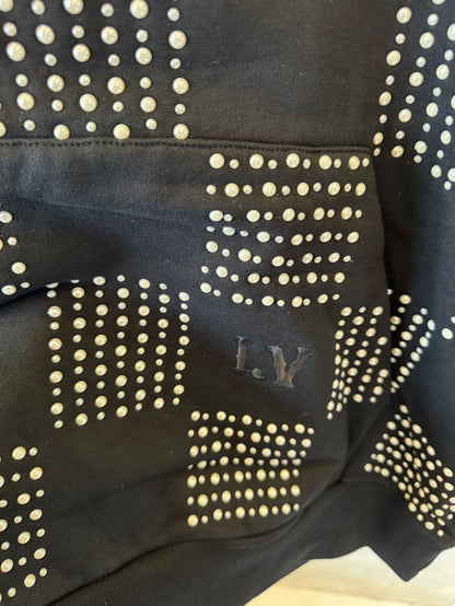 Sudadera con capucha a cuadros negra de Louis Vuitton con detalle de tachuelas