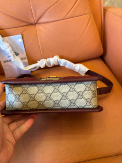 Sac bandoulière mini Gucci ophidia en toile supreme