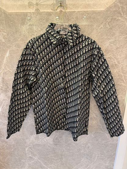 Camisa monograma Dior em preto e branco clássico