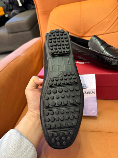 Salvatore Ferragamo men's black leather penny loafers with croc embossed design