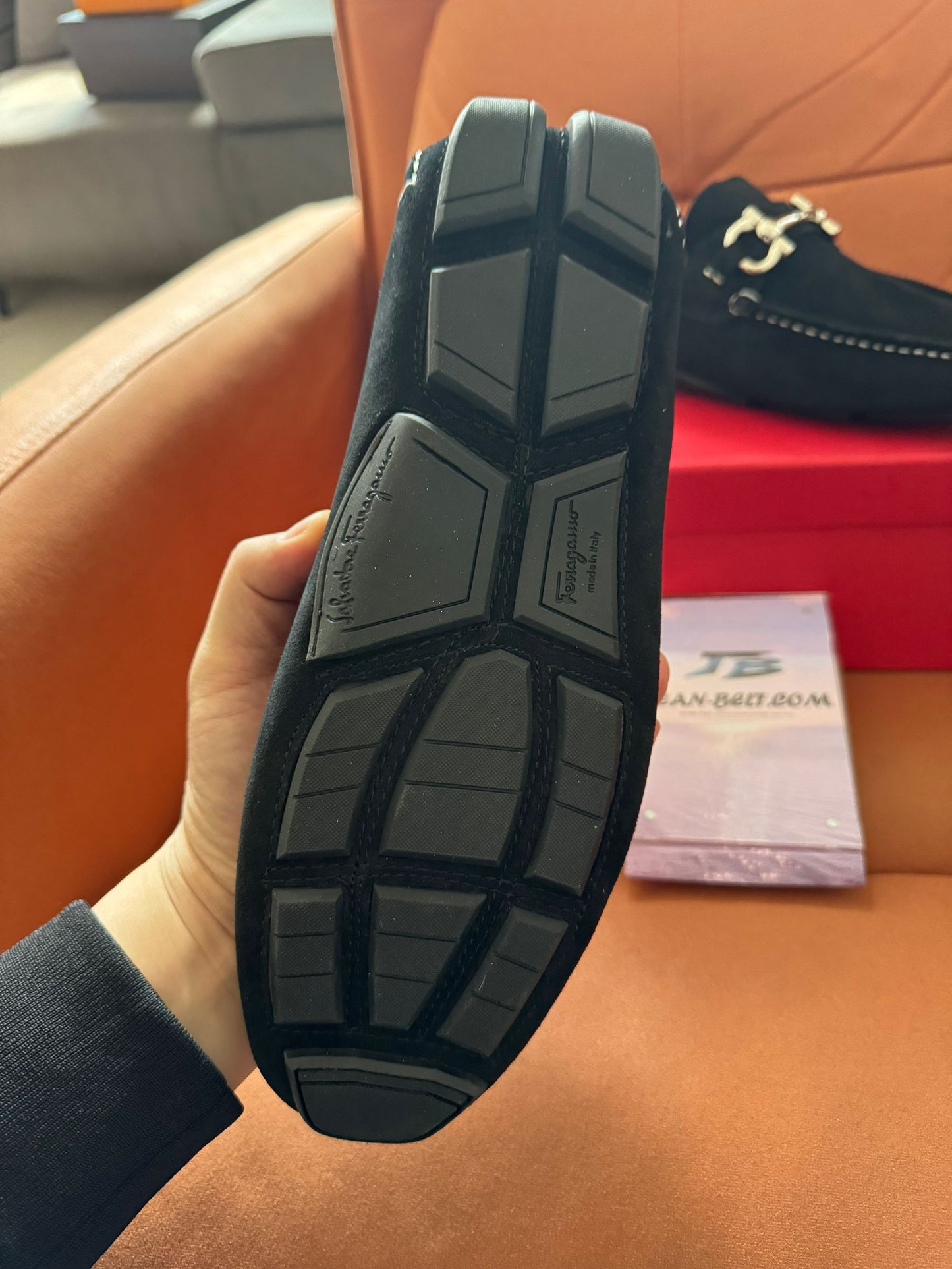 Mocasines negros de ante para hombre de Salvatore Ferragamo