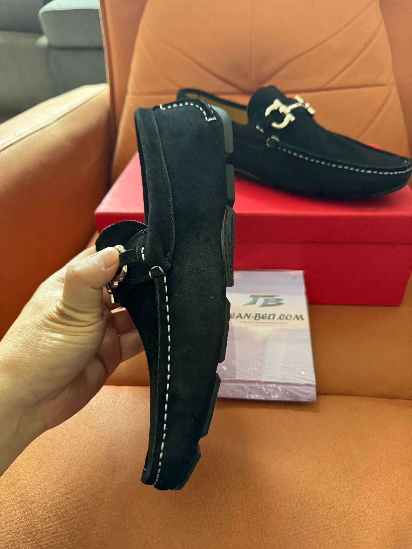 Mocasines negros de ante para hombre de Salvatore Ferragamo