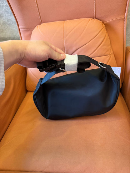 Sac banane Givenchy essentiel u
