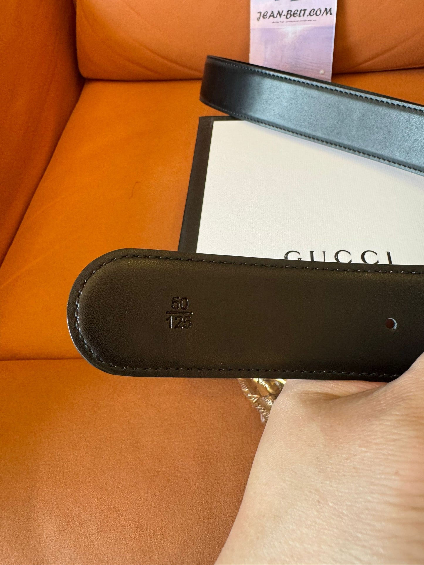 Cinturón de piel Gucci con hebilla de serpiente de latón antiguo