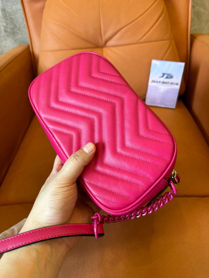 Sac à main Gucci gg marmont matelassé petit pour femme rose
